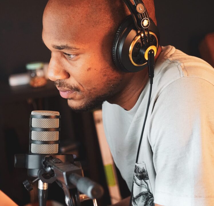 How Simple Is It To embed YouTube Videos?